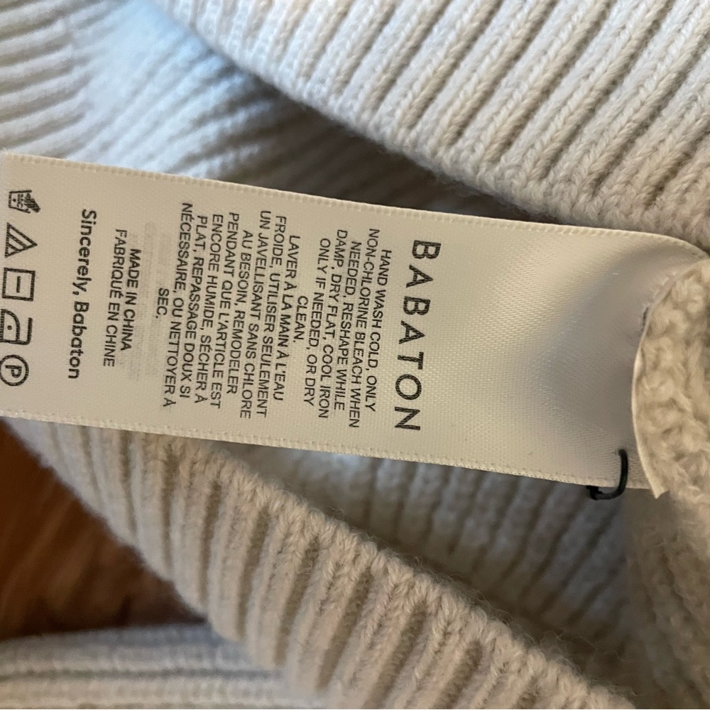 ARITZIA x Babaton L Women’s Grazia Merino Wool Sweater - Picture 3 of 8